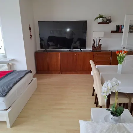 Apartmán Private In Nordenham- Grosser Balkon By Interhome